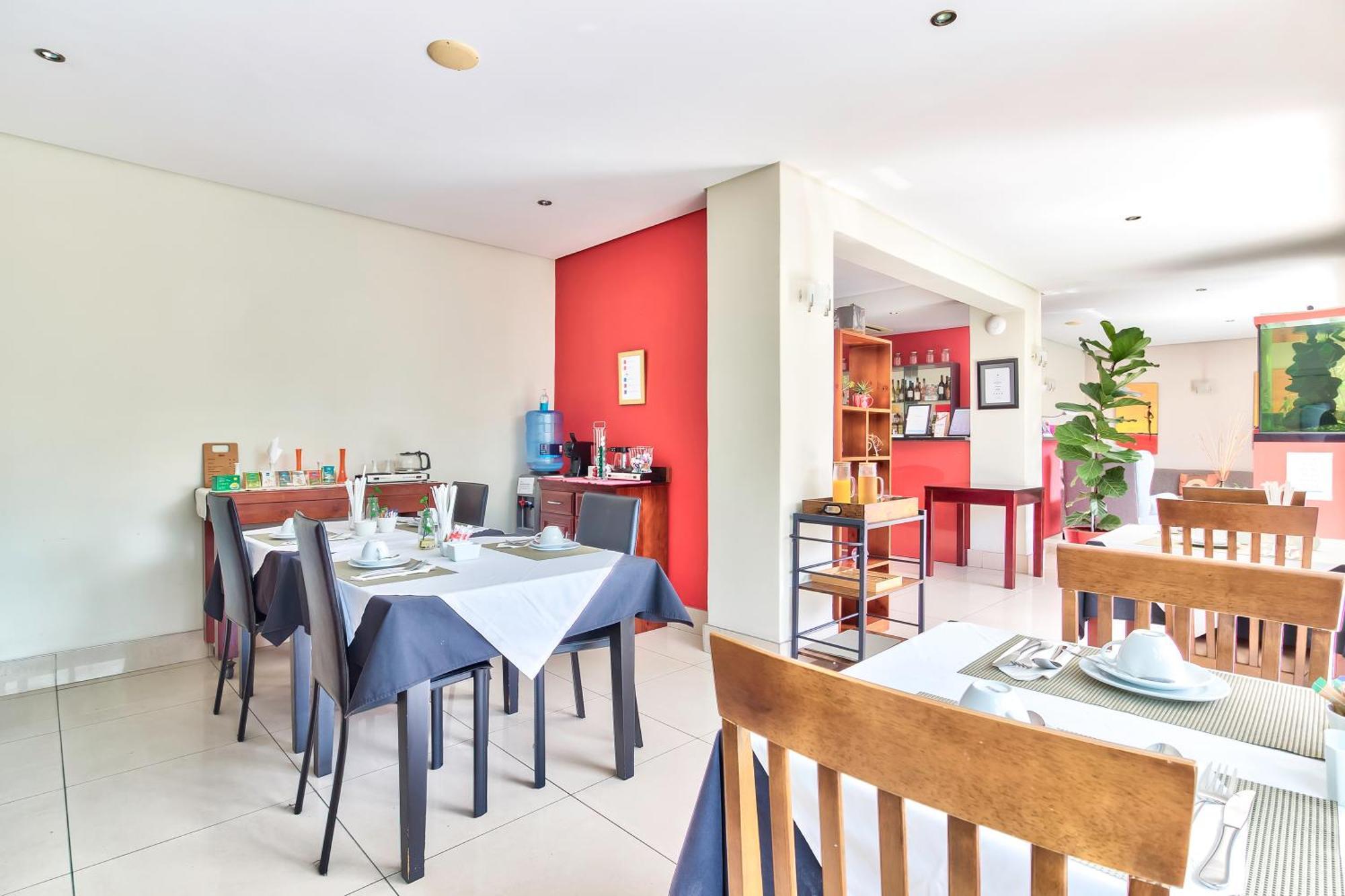 The One 8 Hotel In Green Point - Solar Power Cape Town Bagian luar foto
